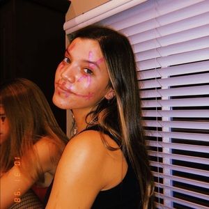 Meet your Posher, Mackenzie